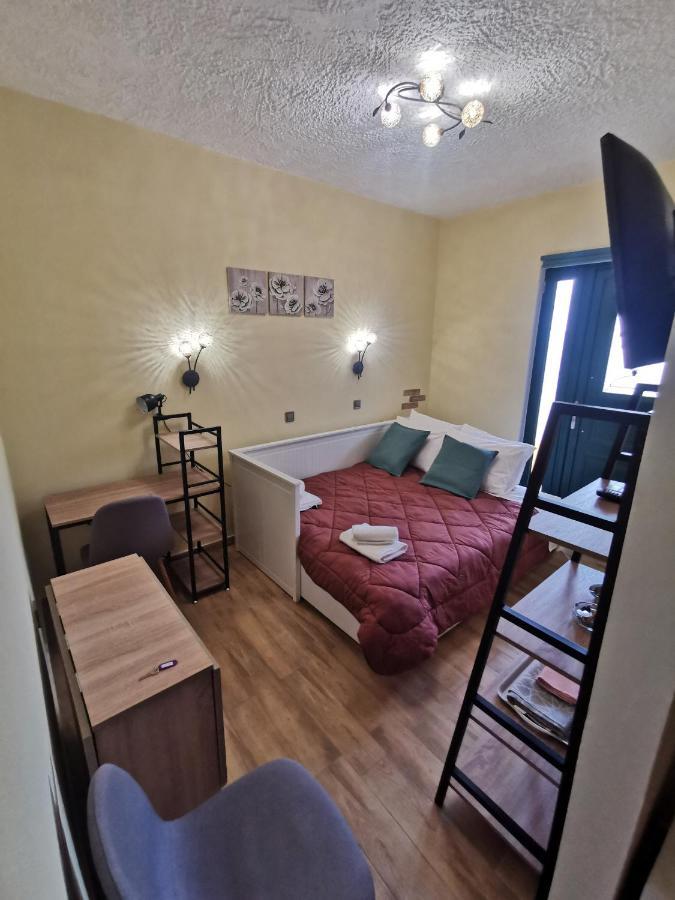 Serafi Cozy Rooms Арханґелос Екстер'єр фото